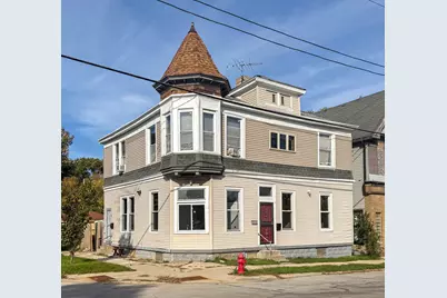 3232 W Cameron Ave, Milwaukee, WI 53209 - Photo 1