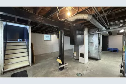 2210 S 71st St #2212, West Allis, WI 53219 - Photo 43