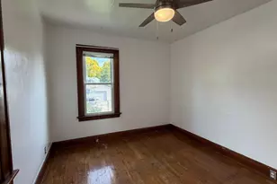2210 S 71st St, West Allis, WI 53219 - Photo 23