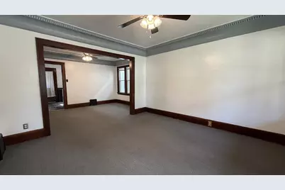 2210 S 71st St #2212, West Allis, WI 53219 - Photo 7