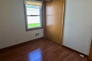 2758 S 58th St, Milwaukee, WI 53219 - Photo 9