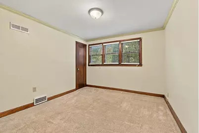 N83W13764  Fond Du Lac Ave #N83W13766, N83W13768, Menomonee Falls, WI 53051 - Photo 19