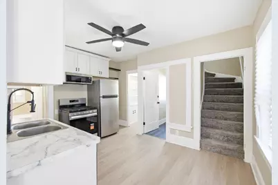 2836 N 39th St, Milwaukee, WI 53210 - Photo 9