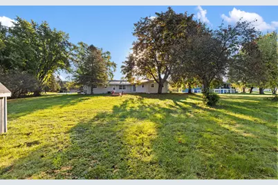 W226N8041  Longview Dr, Lisbon, WI 53089 - Photo 35
