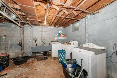 5526 W Thurston Ave, Milwaukee, WI 53218 - Photo 9