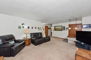 33733 Academy Rd, Racine, WI 53105 - Photo 7