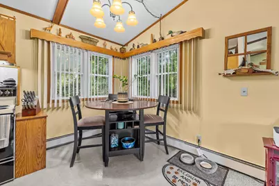 102  Birch Ln, Hartford, WI 53027 - Photo 7