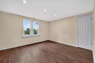 2423 Cleveland Pl, South Milwaukee, WI 53172 - Photo 17