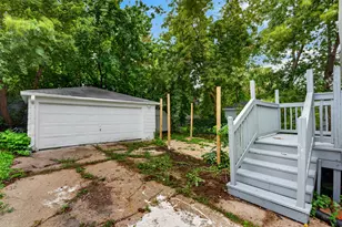 4425 W Hampton Ave, Milwaukee, WI 53218 - Photo 25