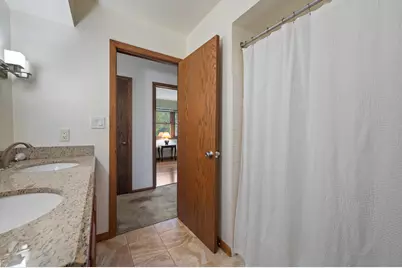15735  Kata Dr, Brookfield, WI 53122 - Photo 37