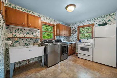 15735  Kata Dr, Brookfield, WI 53122 - Photo 21