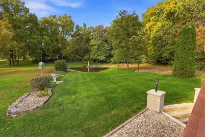 24026 W Oakwood Ln, Racine, WI 53139 - Photo 29