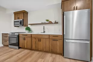 2524 S Superior St, Milwaukee, WI 53207 - Photo 29
