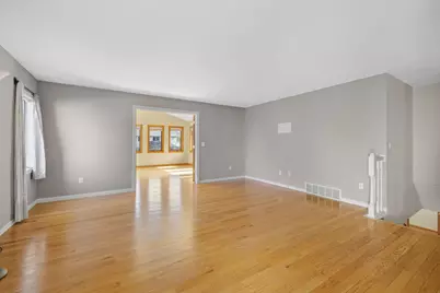127  Marigold Ln, West Salem, WI 54669 - Photo 7