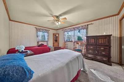 4303 E Parke Ridge Ln, Sheboygan, WI 53083 - Photo 17