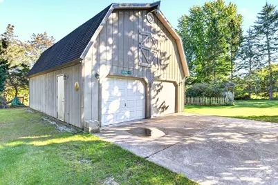 4303 E Parke Ridge Ln, Sheboygan, WI 53083 - Photo 35