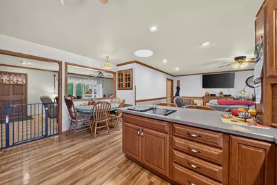 4303 E Parke Ridge Ln, Sheboygan, WI 53083 - Photo 5