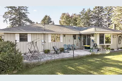 4303 E Parke Ridge Ln, Sheboygan, WI 53083 - Photo 29