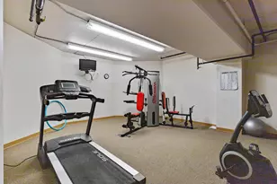 17490 Crest Hill Dr, Brookfield, WI 53045 - Photo 33