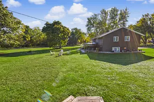 S88W30964 Meyer Dr, Mukwonago, WI 53149 - Photo 9