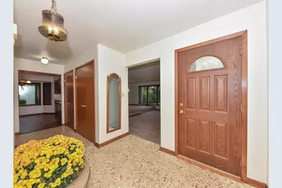 N112W19666  Mequon Rd, Germantown, WI 53022 - Photo 5