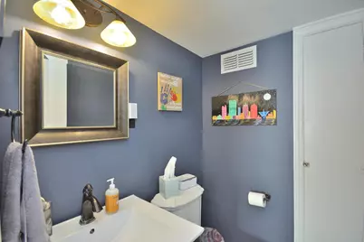 6147 N Shoreland Ave, Whitefish Bay, WI 53217 - Photo 21