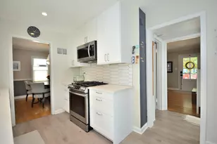 6147 N Shoreland Ave, Whitefish Bay, WI 53217 - Photo 3