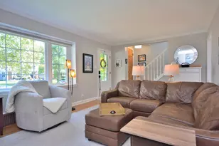 6147 N Shoreland Ave, Whitefish Bay, WI 53217 - Photo 9