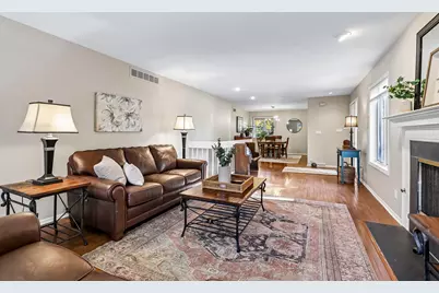 108  Harrogate Dr, Waukesha, WI 53188 - Photo 11