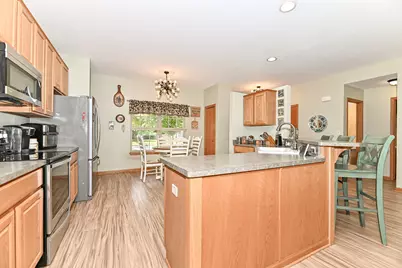 3632  Stillwater Cir, Waukesha, WI 53189 - Photo 9
