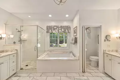 9226 W Hawthorne Rd, Mequon, WI 53097 - Photo 27