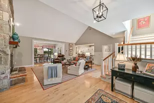 9226 W Hawthorne Rd, Mequon, WI 53097 - Photo 5