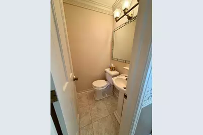 902 S 8th St, Watertown, WI 53094 - Photo 19