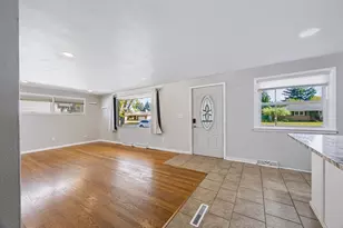 2732 S 15th St, Sheboygan, WI 53081 - Photo 3