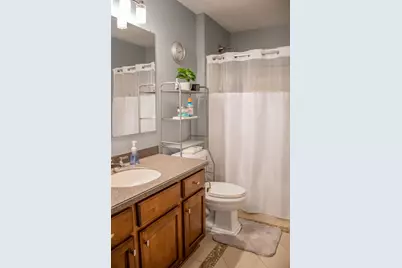 W226N4168  Sunder Creek Ct, Pewaukee, WI 53072 - Photo 11