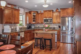 W226N4168 Sunder Creek Ct, Pewaukee, WI 53072 - Photo 5