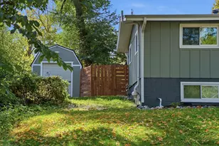 S71W19307 Hillview Dr, Muskego, WI 53150 - Photo 39