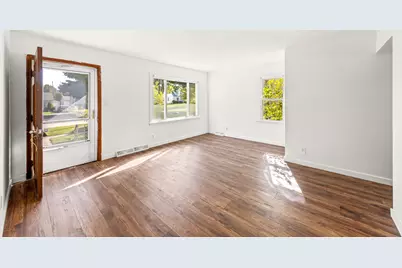 3947 S Pine Ave, Milwaukee, WI 53207 - Photo 3