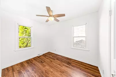3947 S Pine Ave, Milwaukee, WI 53207 - Photo 13