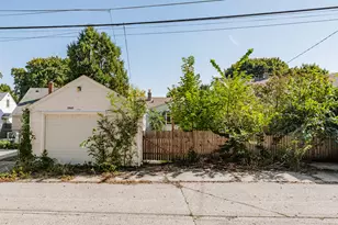3947 S Pine Ave, Milwaukee, WI 53207 - Photo 23