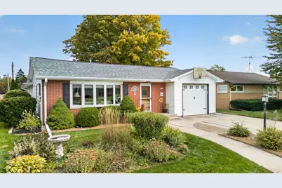 2725  Henry St, Sheboygan, WI 53081 - Photo 5