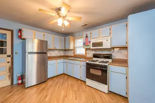 10052 3rd Ave, Pleasant Prairie, WI 53158 - Photo 15