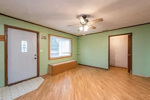 10052 3rd Ave, Pleasant Prairie, WI 53158 - Photo 9