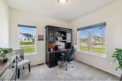10875 N Tartan Ct, Mequon, WI 53097 - Photo 5