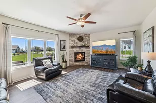 10875 N Tartan Ct, Mequon, WI 53097 - Photo 1