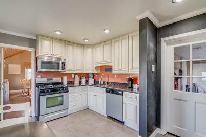 2003  30th St, Kenosha, WI 53140 - Photo 5