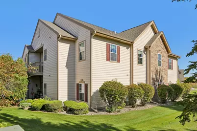 8673 S Roxbury Way, Oak Creek, WI 53154 - Photo 25