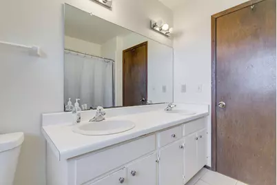 2721  Minot Ln, Waukesha, WI 53188 - Photo 15