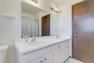 2721 Minot Ln, Waukesha, WI 53188 - Photo 15