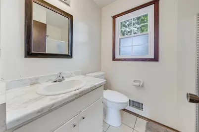 2721  Minot Ln, Waukesha, WI 53188 - Photo 13